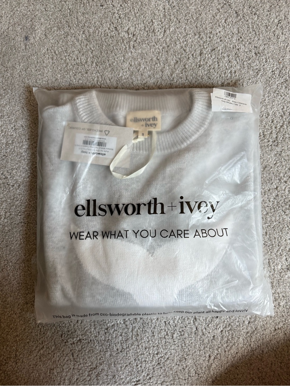 NEW Ellsworth + Ivey Whale Tail Riley Crewneck Sweater Gray Size Small NWT